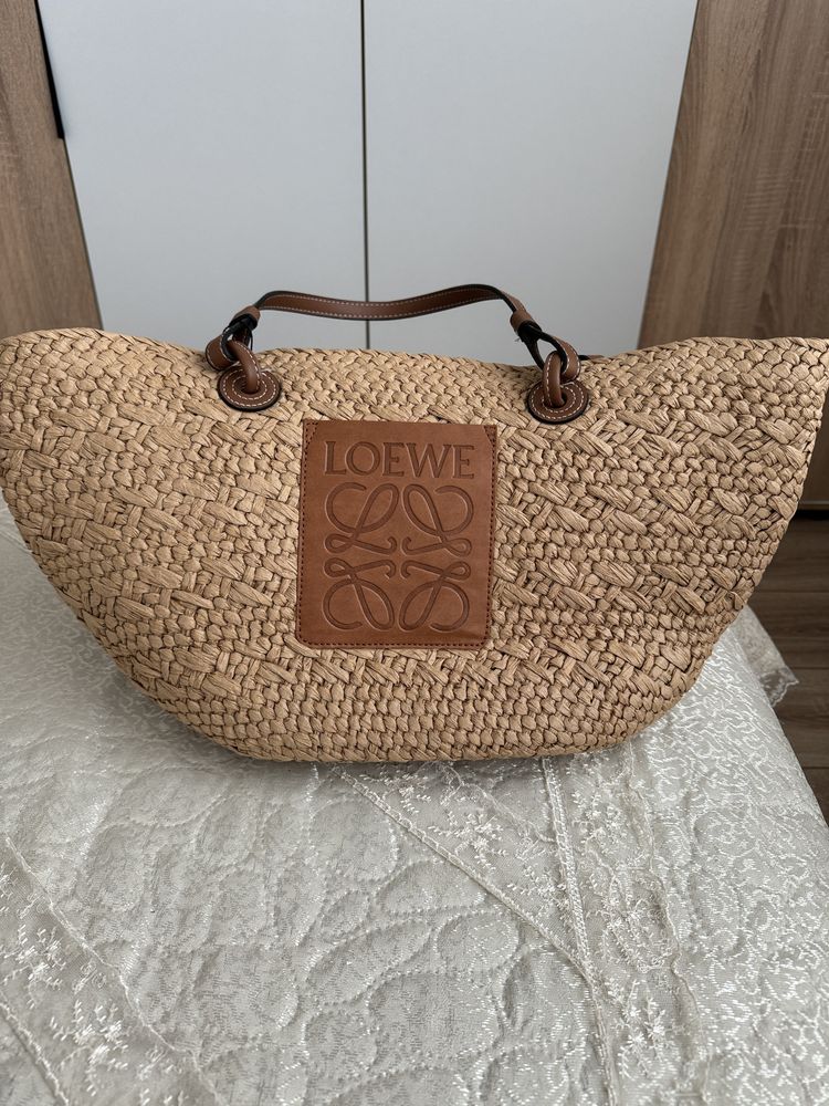 Дамска чанта Loewe