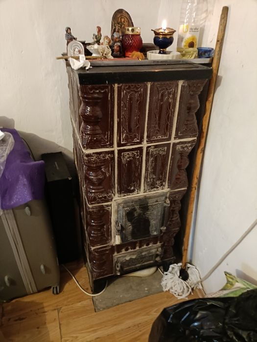 Vând sobă din teracotă,