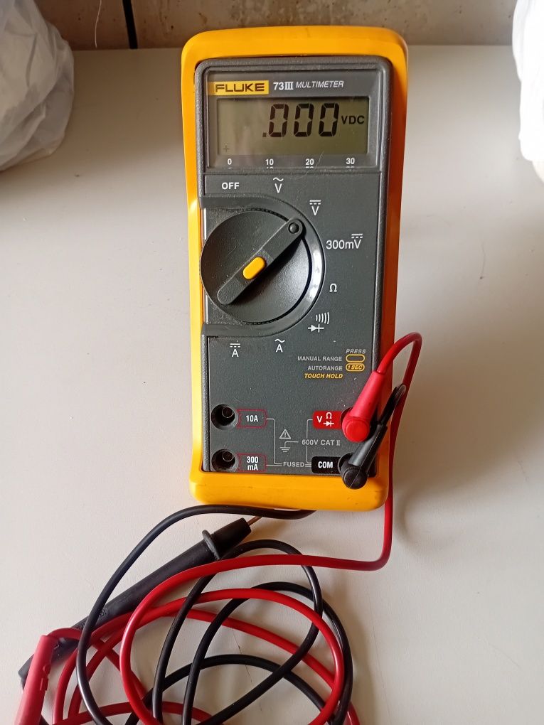 Продаётся мультиметр FLUKE
