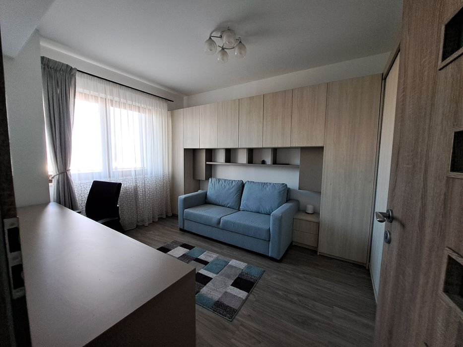 Inchiriez ap cu 2 camere si parcare subterana zona Europa