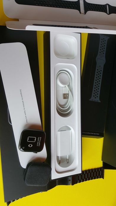 Apple Watch S4 Cellular STAINLESS STEEL 44MM (4TH GEN)
