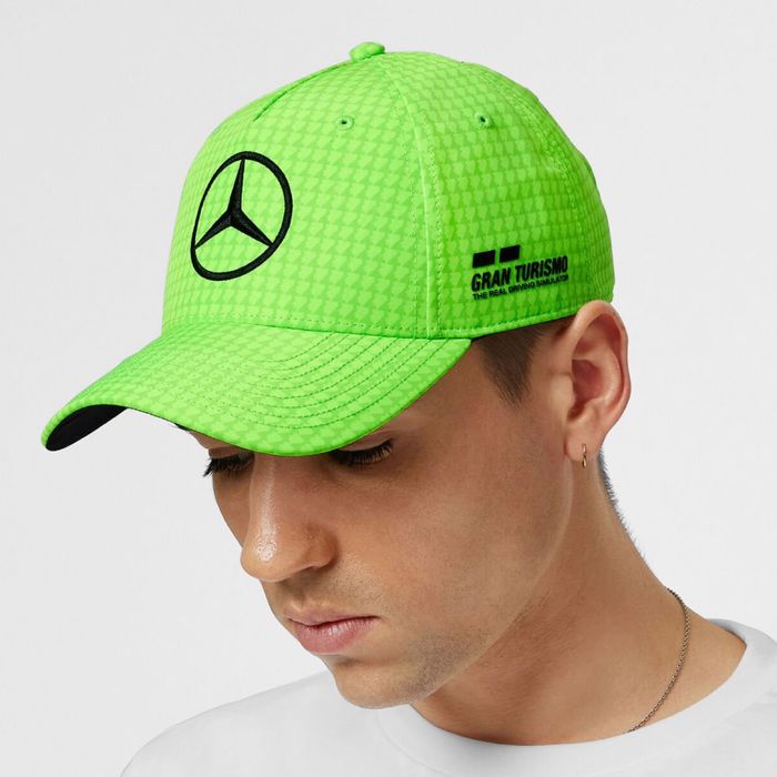 Оригинална мъжка шапка Mercedes Benz AMG Petronas F1 Volt Green