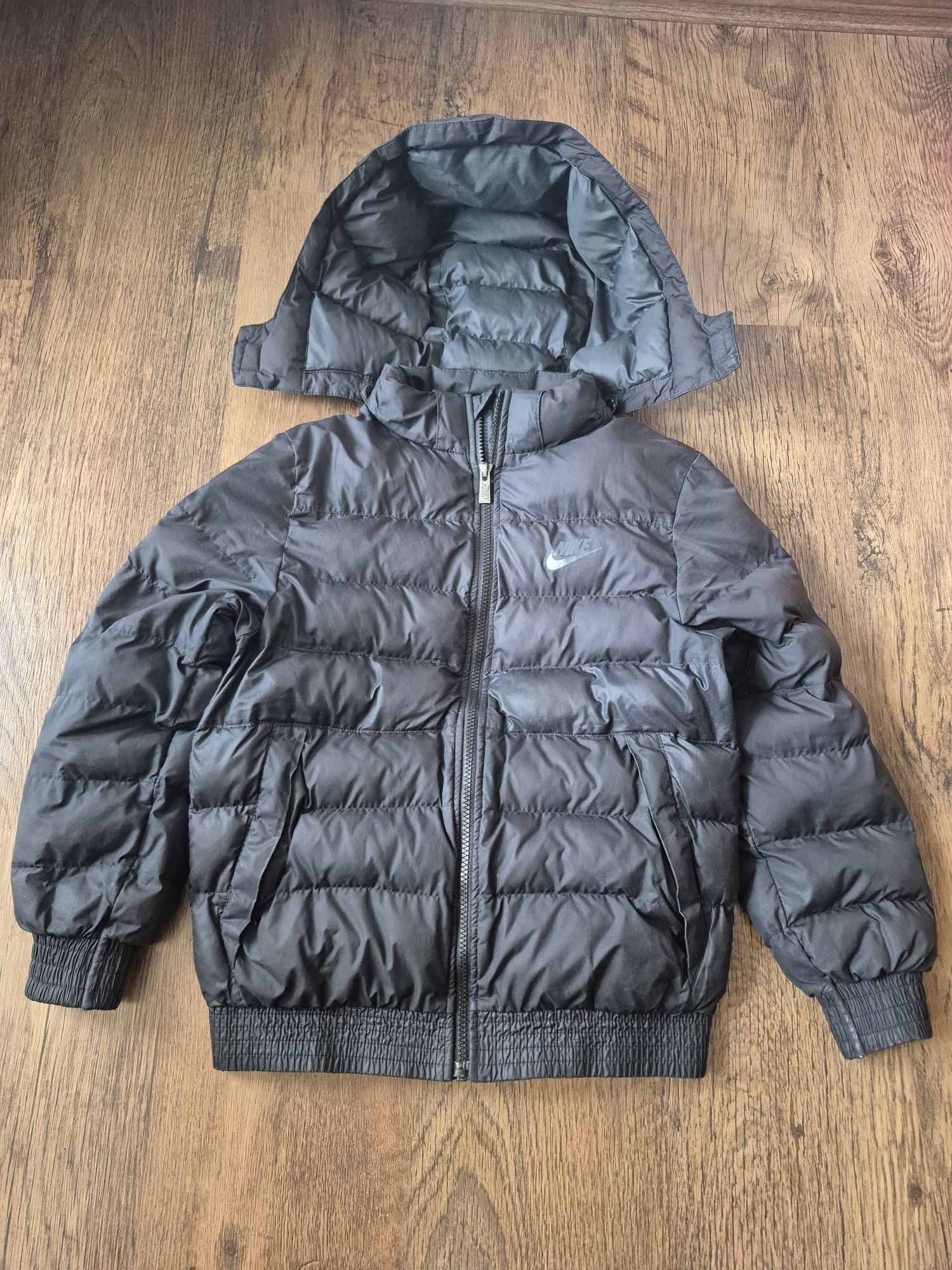 Оригинално яке Nike-140 см