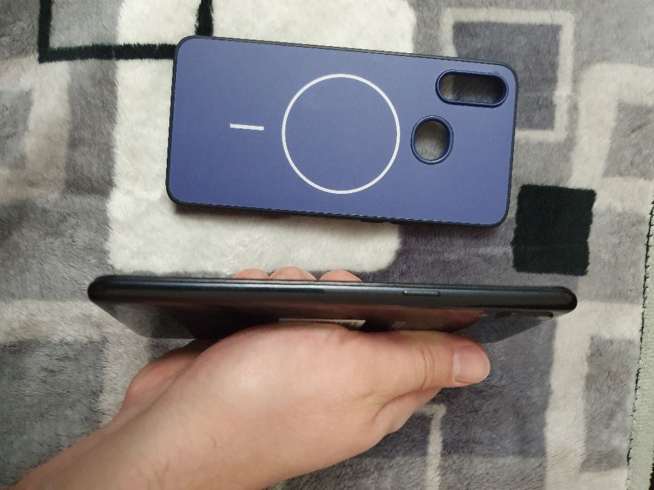 Srochna sotiladi Samsung Galaxy A10S 32Gb Black Original Xolati Ideal