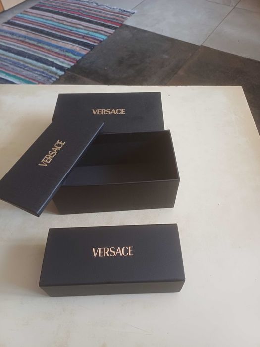 Vand ochelari versace noi