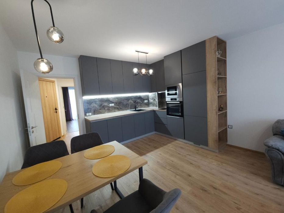 Дава се под наем Двустаен апартамент в Пловдив, Кършияка - 65 кв.м за 600 € - Снимка #1