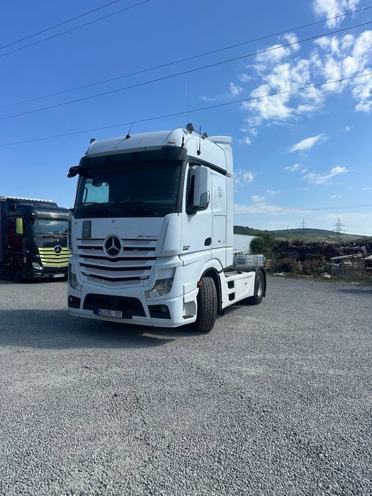 2 buc Mercedes Actros + semiremorca