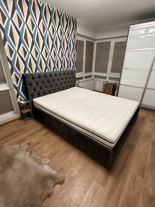 Тапицирано легло с матрак