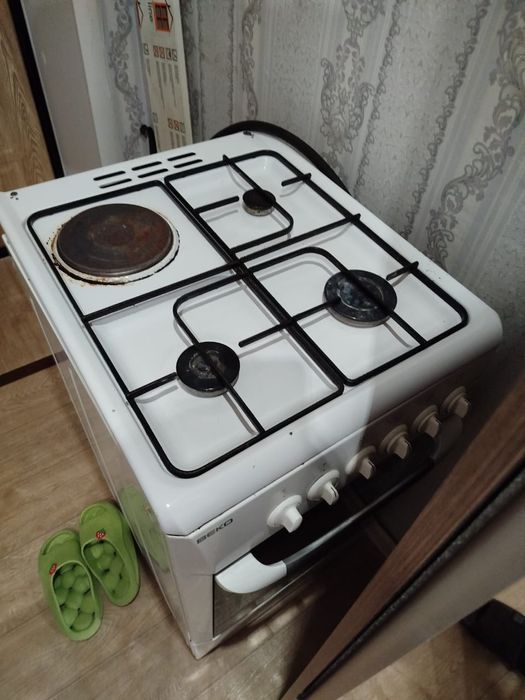 Газ/Эл плита в хорошем состоянии