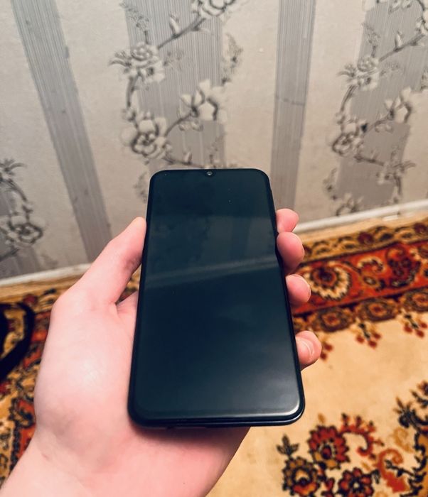 Самсунг а40 идеальном сосиаяние