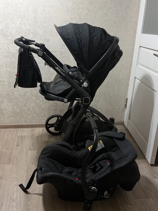 Коляска с автолюлькой