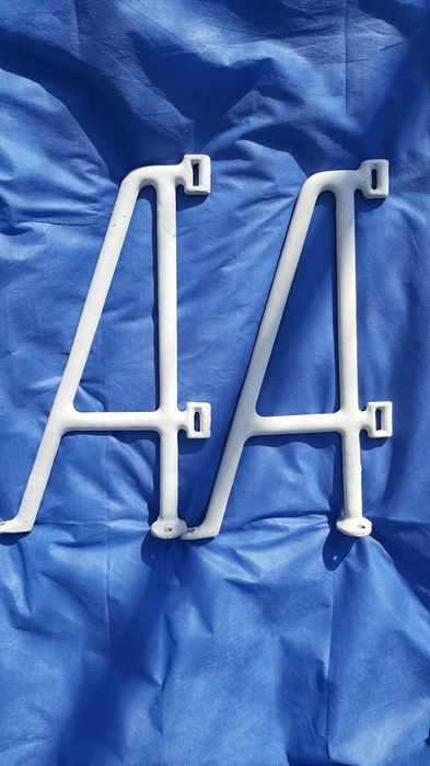 Set lavoar baie ceramica. 2 x Suporti Fixare. Baterie. 2 x Racorduri