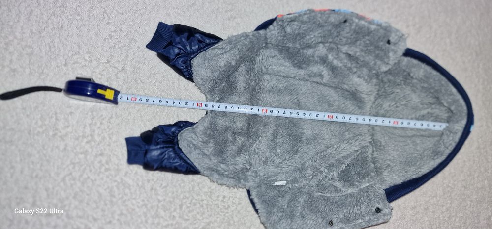 Продавам топла зимна дреха за кученце