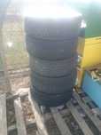 Vand set de 5 jante pentru land rover R18 cu tot cu anvelope