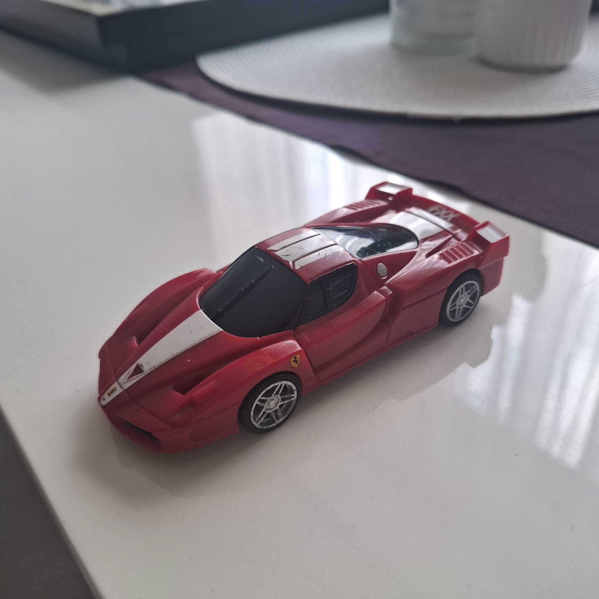 Количка Ferrari FXX Shell V-Power