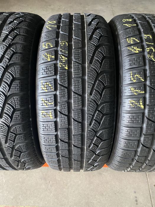 Anvelope iarna 215/45/18 Pirelli Sottozero 2 215 45 18 R18