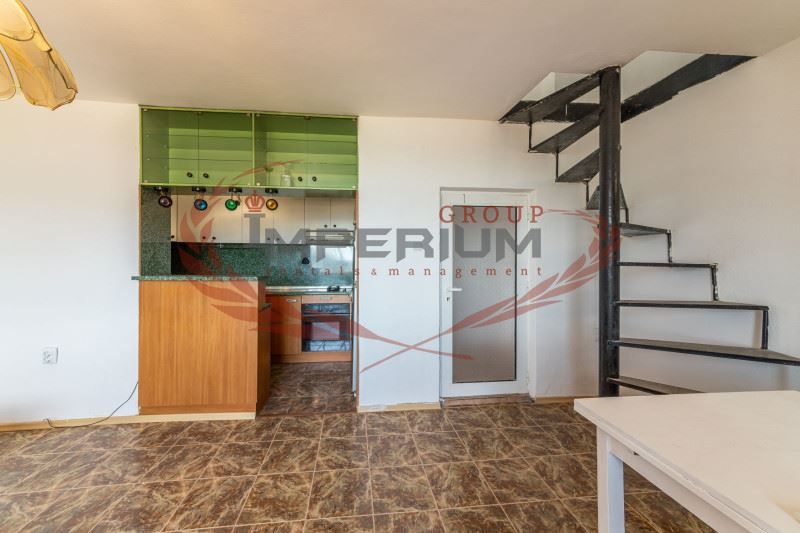 Продава се Тристаен апартамент в Варна, Младост 1 - 94 кв.м за 1357 €/кв.м - Снимка #3