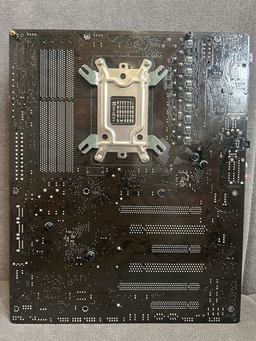 Продаю комлект - ASUS ROG Crosshair IV Formula + AMD Phenom II X6