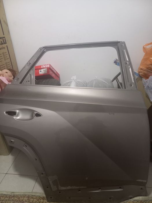 Продам дверь Туксона 2022 года, оригинал в хорошем состоянии