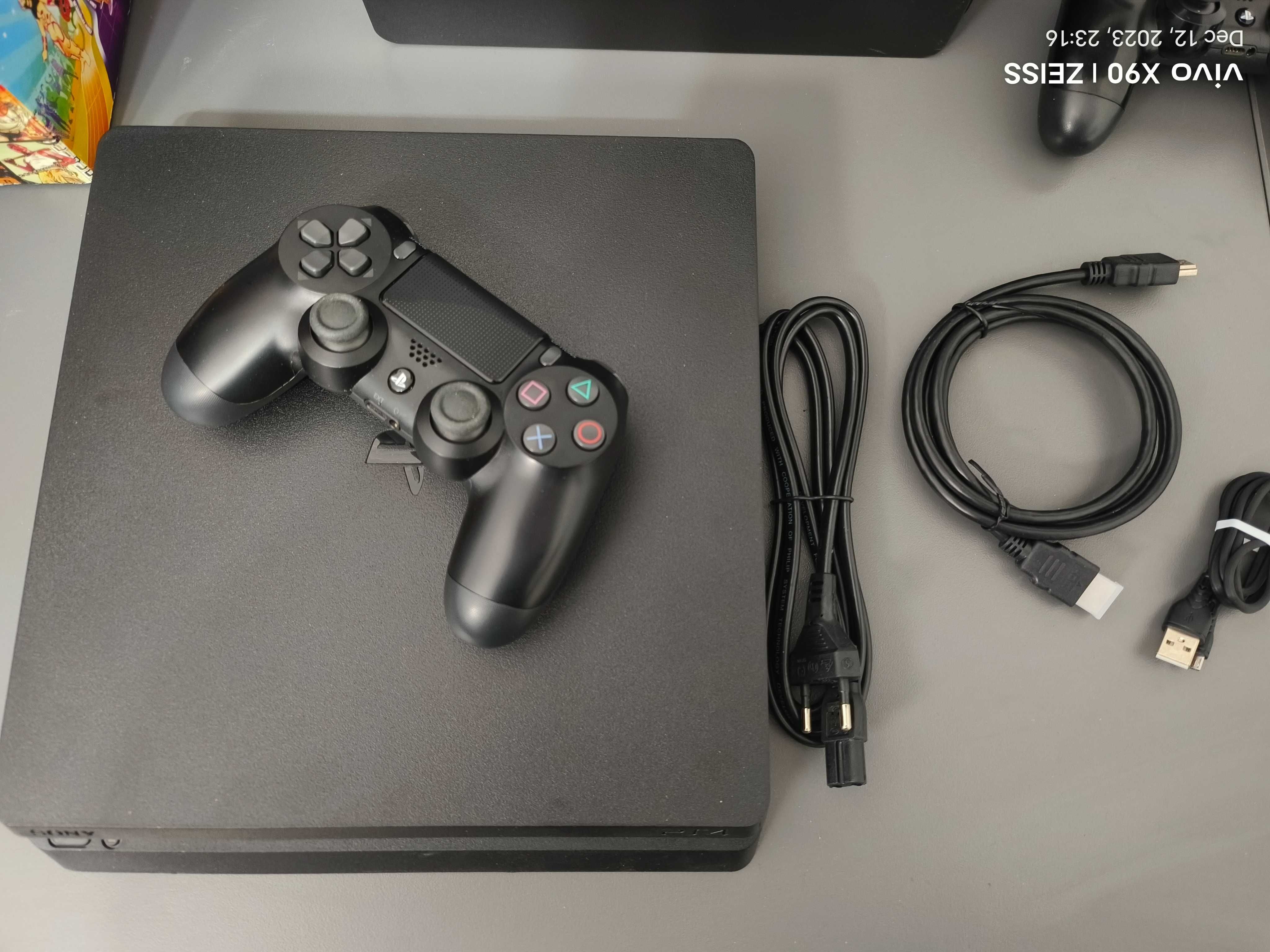 PlayStation 4 Slim 500GB конзоли в отлично състояние