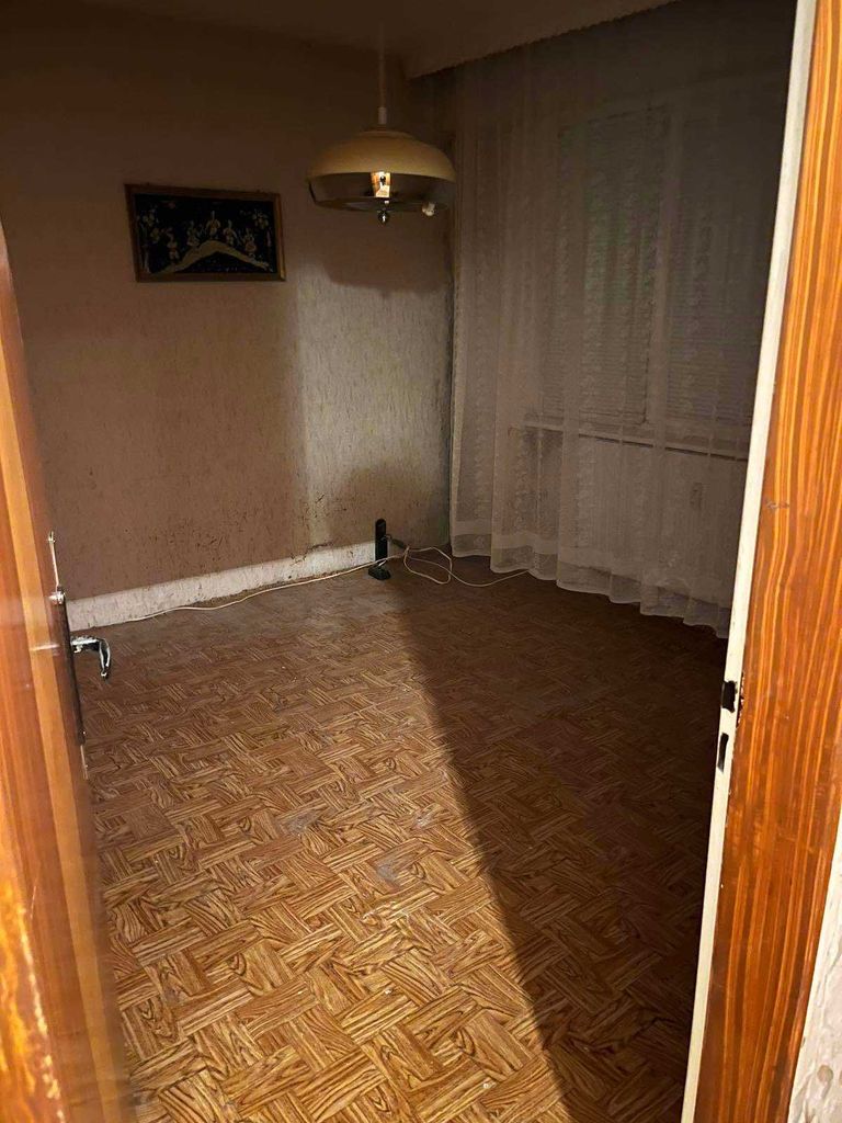 Продава се Двустаен апартамент в Казанлък - 70 кв.м за 1057 €/кв.м - Снимка #4