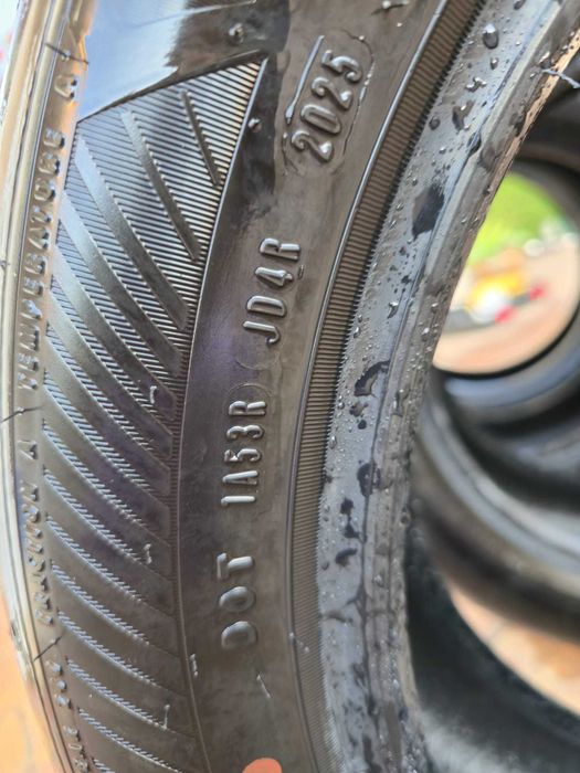 Set 4 Anvelope Vara Goodyear Efficient Grip2 215/55/17 98W DOT 2025
