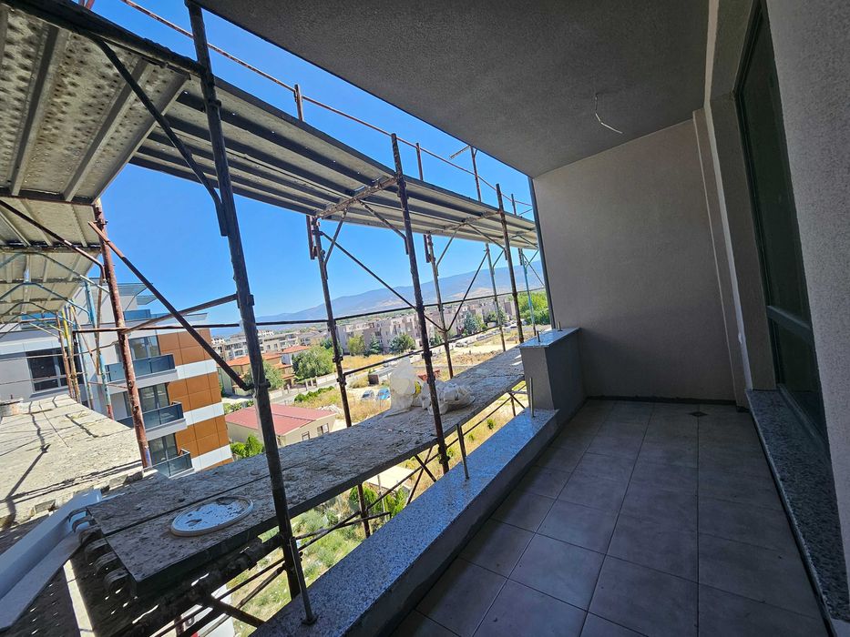 Продава се Двустаен апартамент в Пловдив, Остромила - 82 кв.м за 915 €/кв.м - Снимка #7