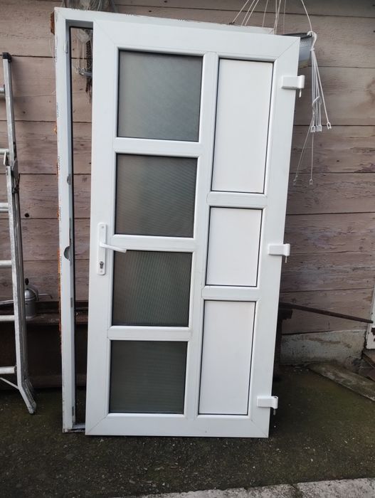 Vind ușă termopan de intrare 2x1m