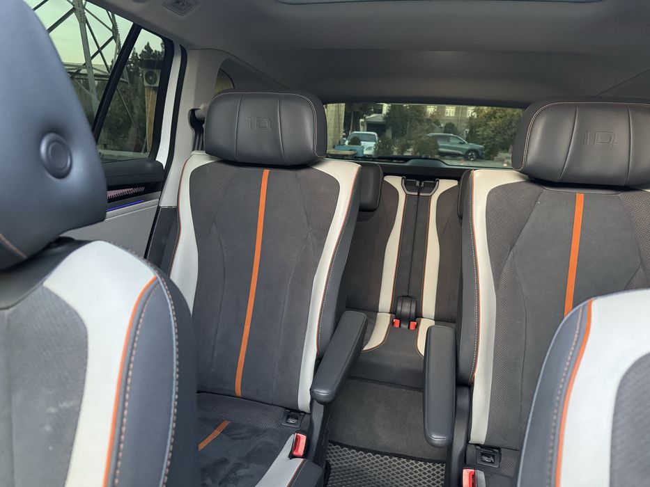 Volkswagen id 6 crozz pro 2023