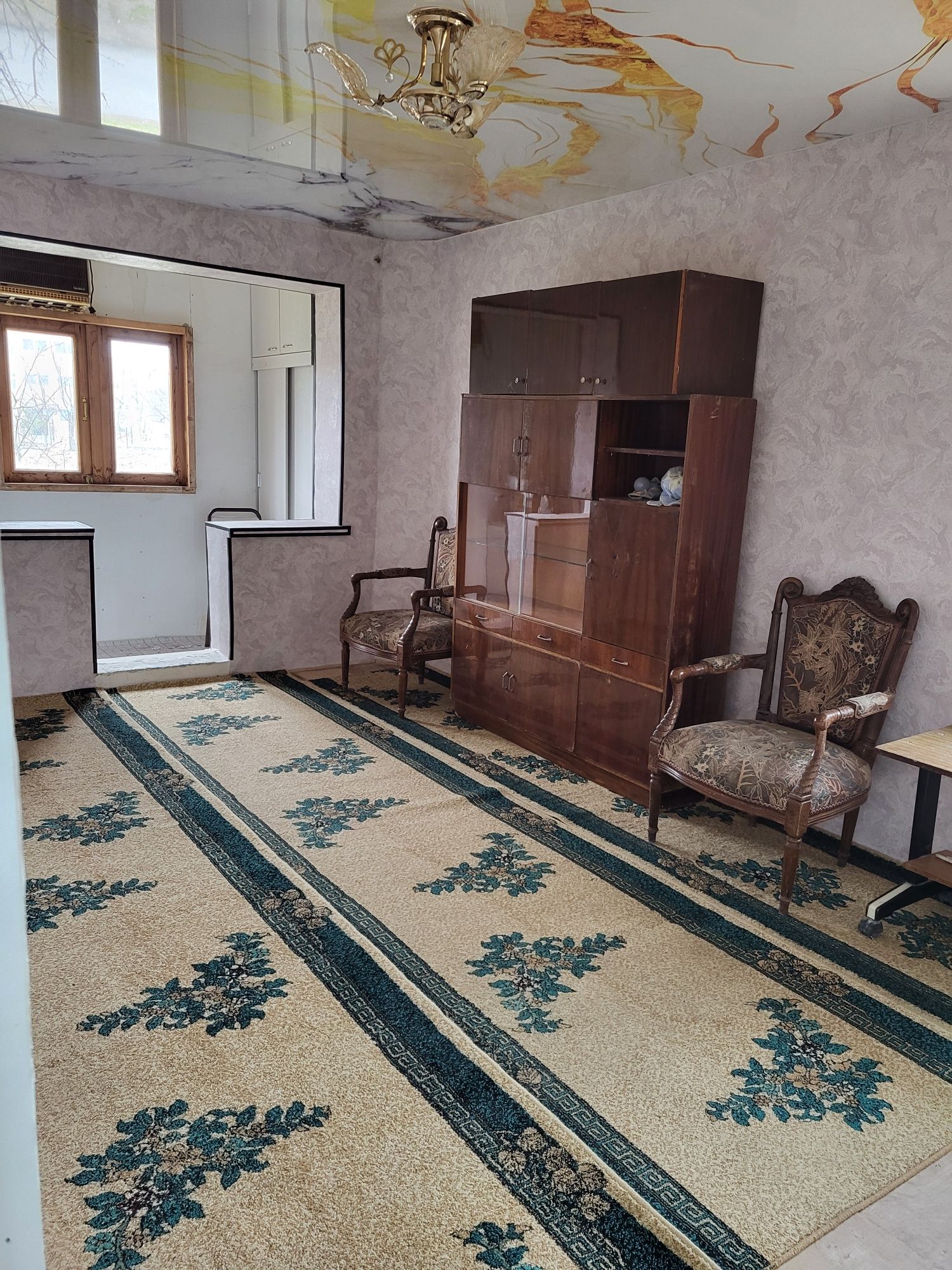 Продаётся 1 комнатная квартира отличном состоянии .вариант есть.