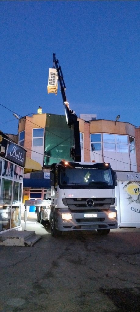 Camion  macara brat 14,5 m . Transport utilaje