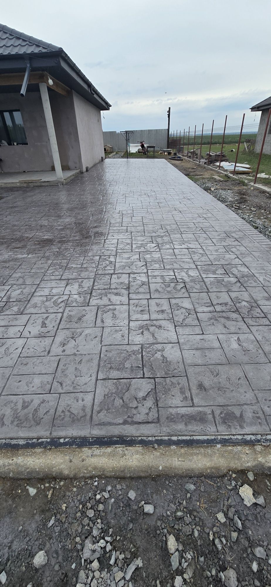 Beton amprentat și elicopterizat