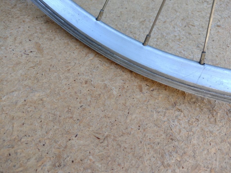 Roți dinam încorporat