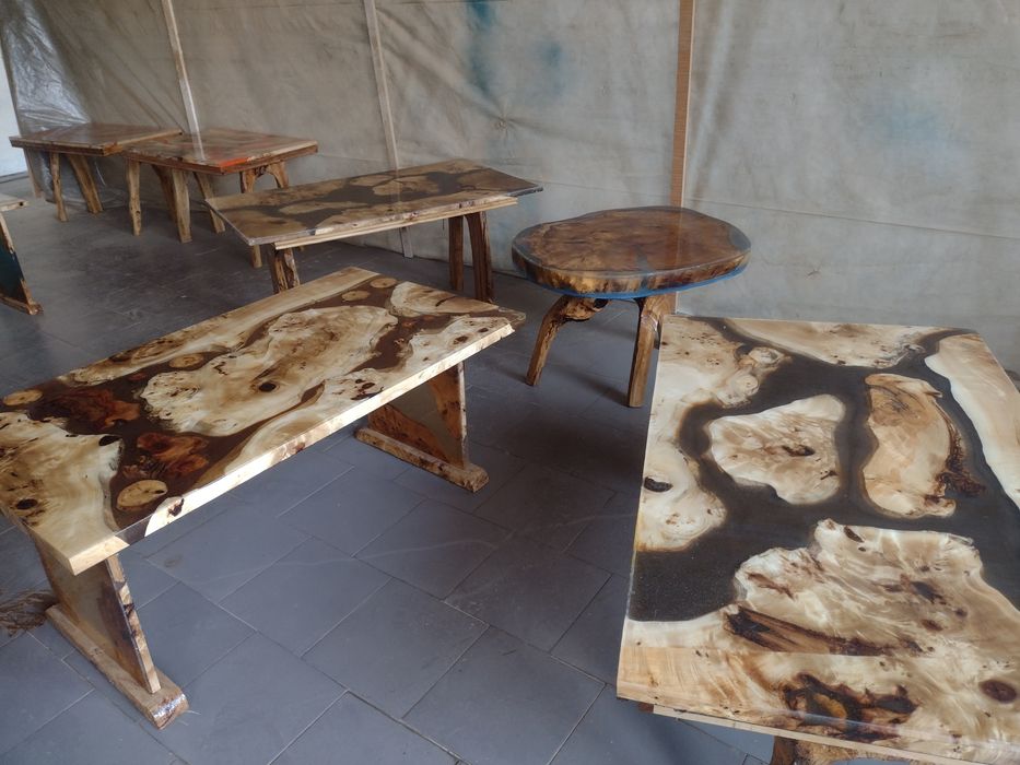 Холни маси - разпродажба