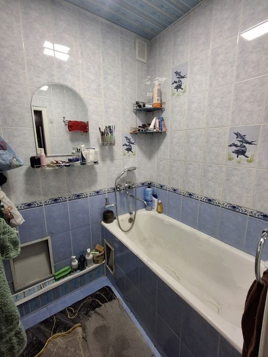 Algoritm 31 2 xona sotiladi