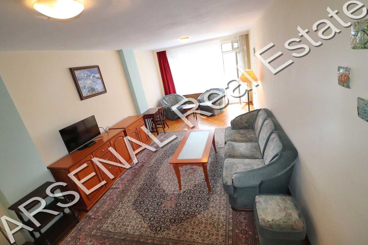 Дава се под наем Двустаен апартамент в София, Център - 70 кв.м за 525 € - Снимка #2