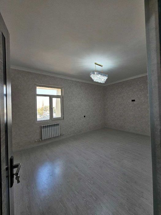 Уртачирчик тумани.Авангард.3каватли уйнинг 3каватида  3хонали хонадон.