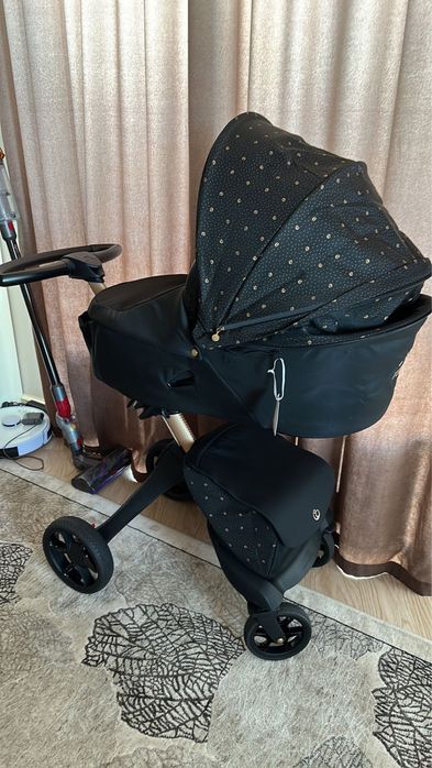 Продам коляску Stokke