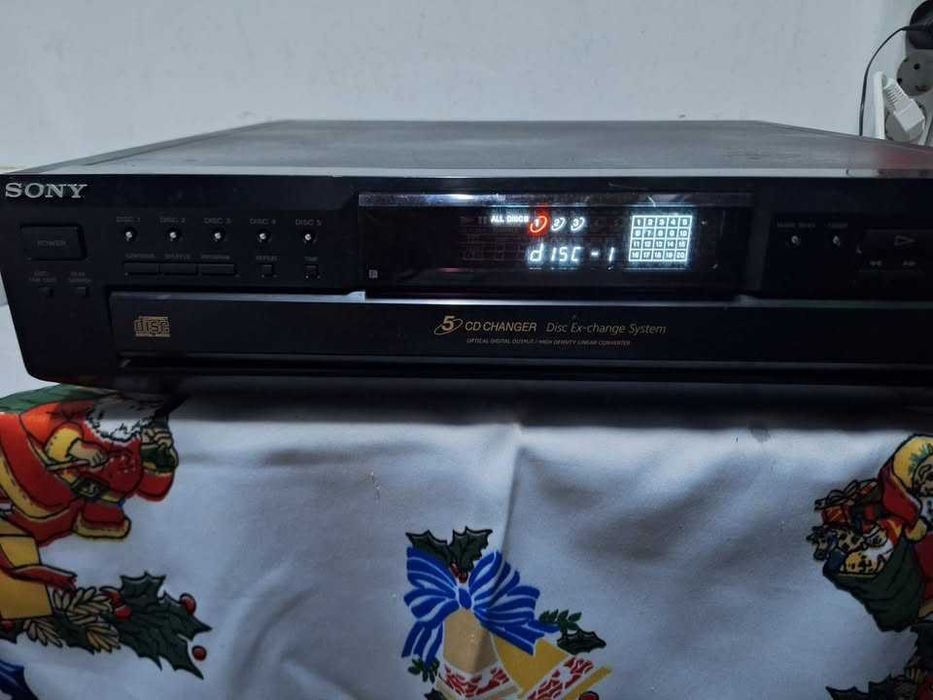 SONY CDP-CE345--SONY CDP CE-375 CU magazie de 5 CD