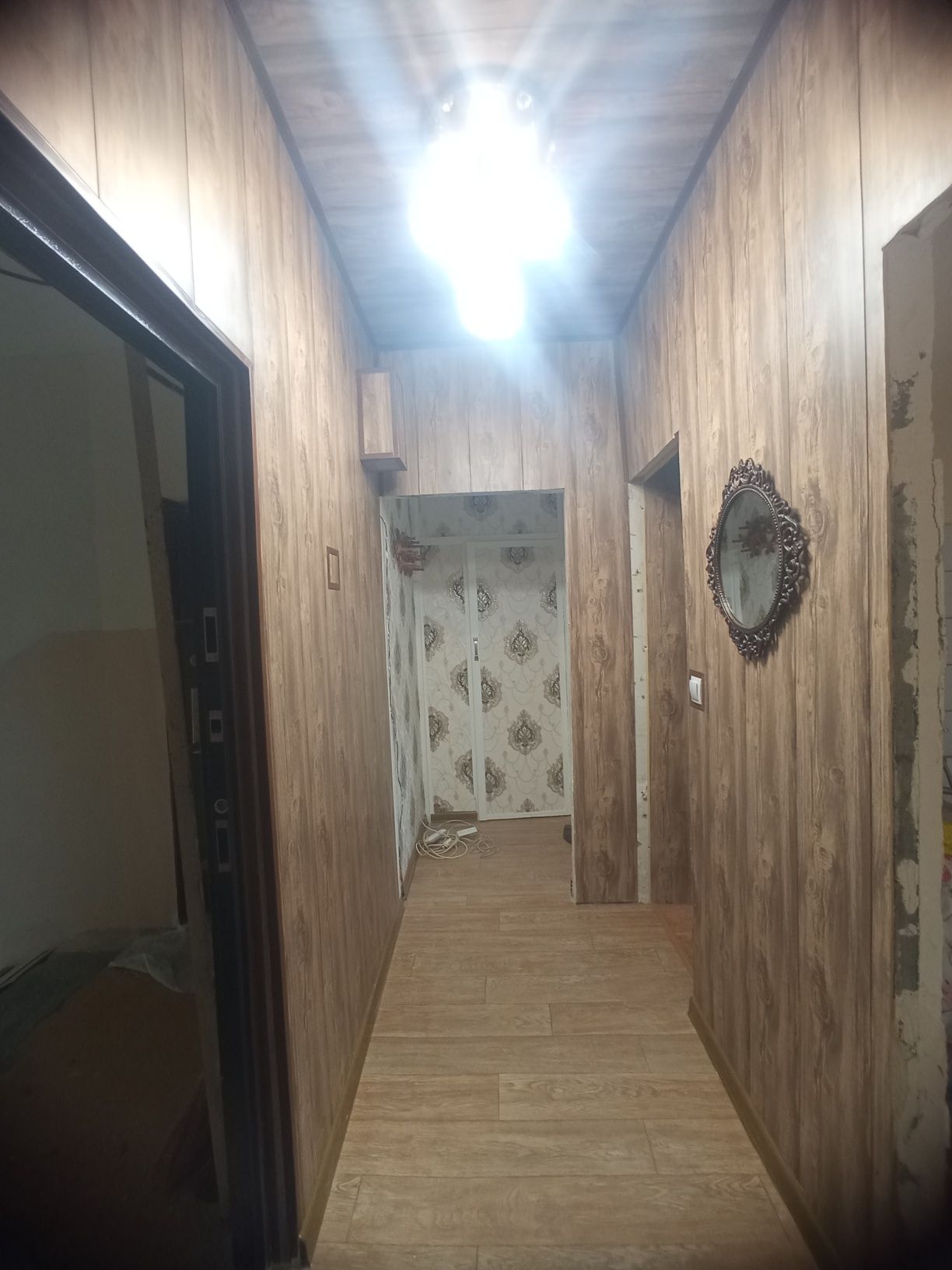 Утепление стен декором пластикором.