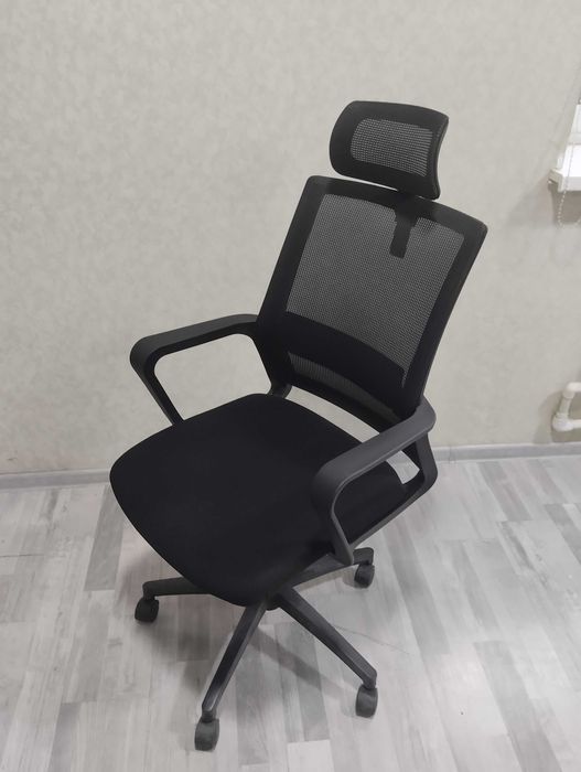 Kreslo sotiladi arzon narxda