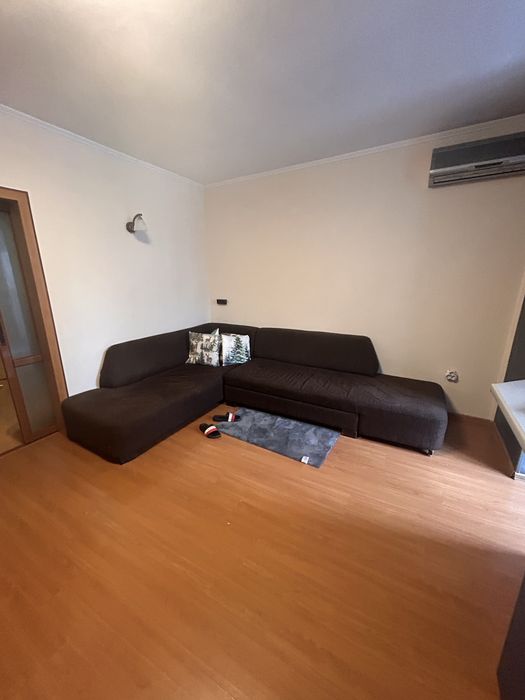 Диван 220 300 в отлично състояние