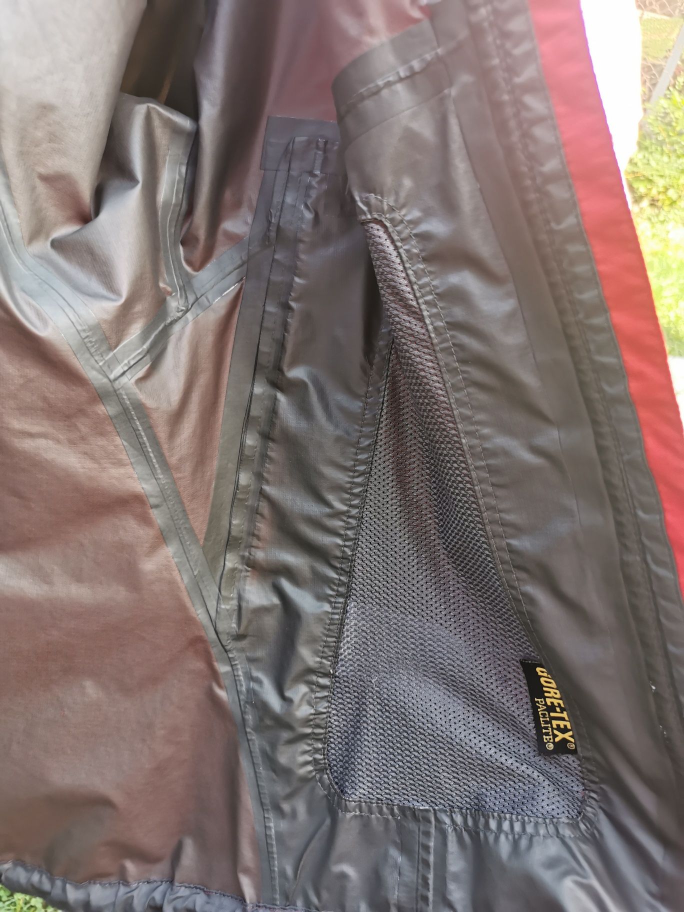 Geacă foiță Salomon Goretex Paclite S damă outdoor