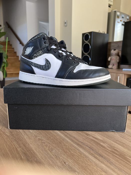 Jordan 1 mid (gs) folosit