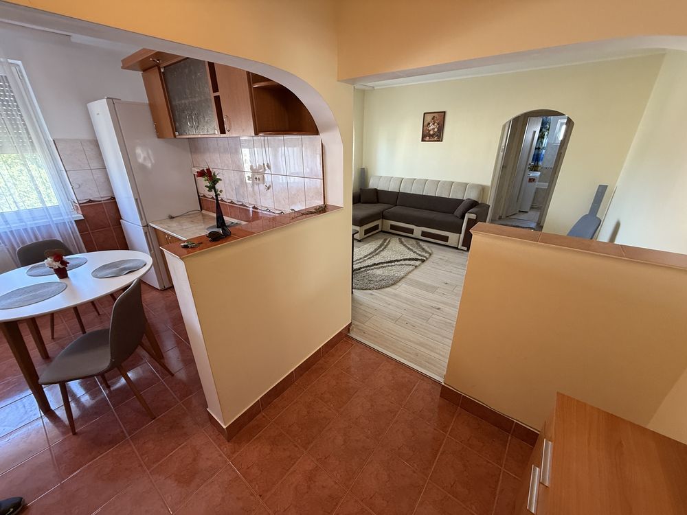 Ofer spre închiriere Apartament 2 Camere zona Centrala