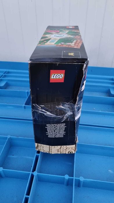 Lego Gradina cu fantana 10359, 18 ani+, 1302 piese