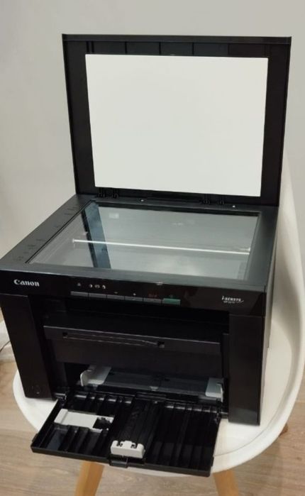 Canon mf 3010 мфу 3в1 Canon 3010 сканер печать ксерокс работает отличн