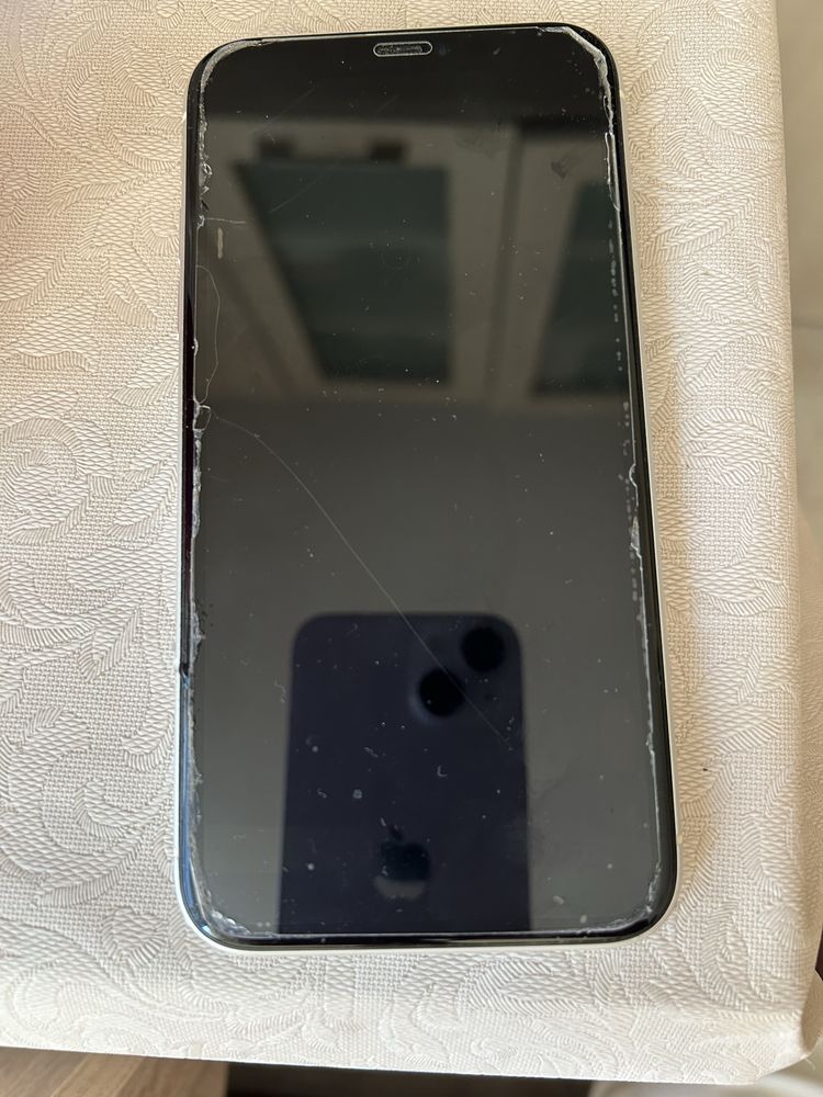 Iphone 11 неработещ