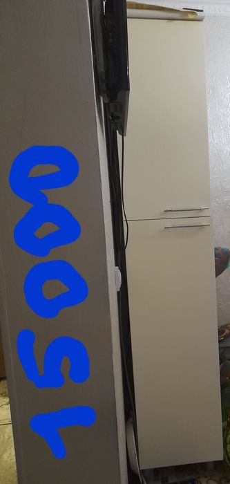 Продаю пенал  с полками для кухни в отличном состоянии.