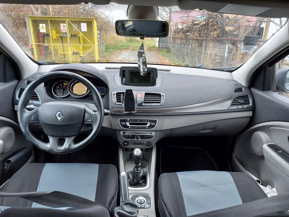 Vând sau schimb Renault Megane 3